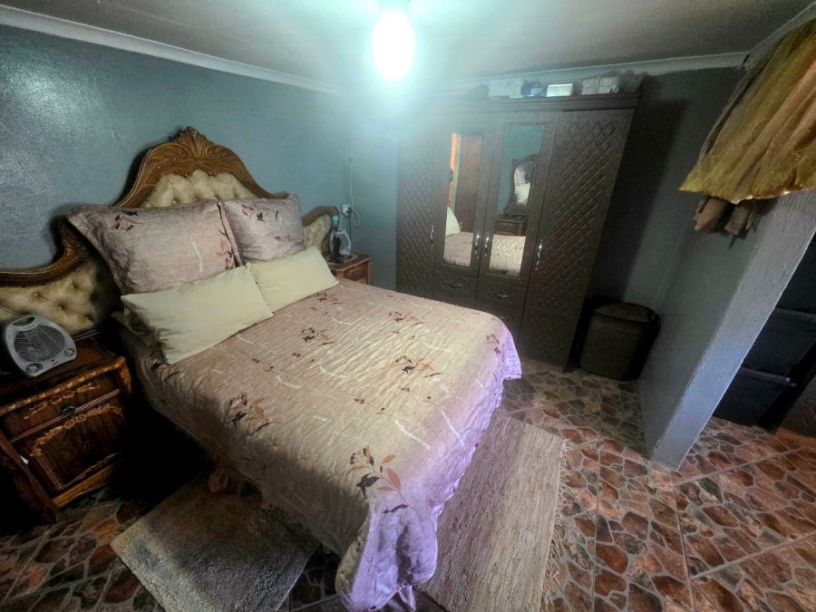 2 Bedroom Property for Sale in Roodepan Northern Cape